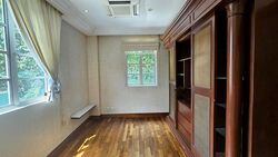Fernhill Road (D10), Condominium #570168381
